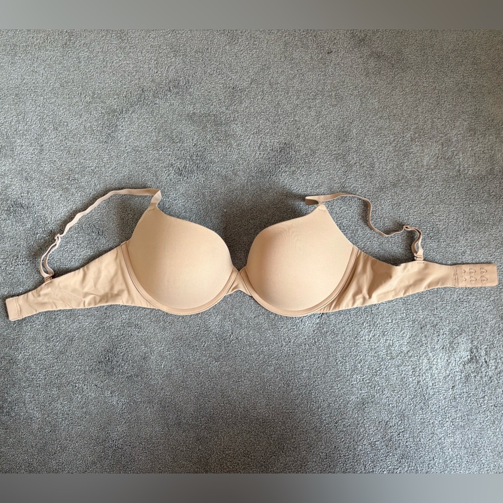 SKIMS Push-Up Bra NWOT